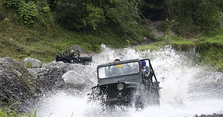 Wisata Jeep Lava Tour Merapi