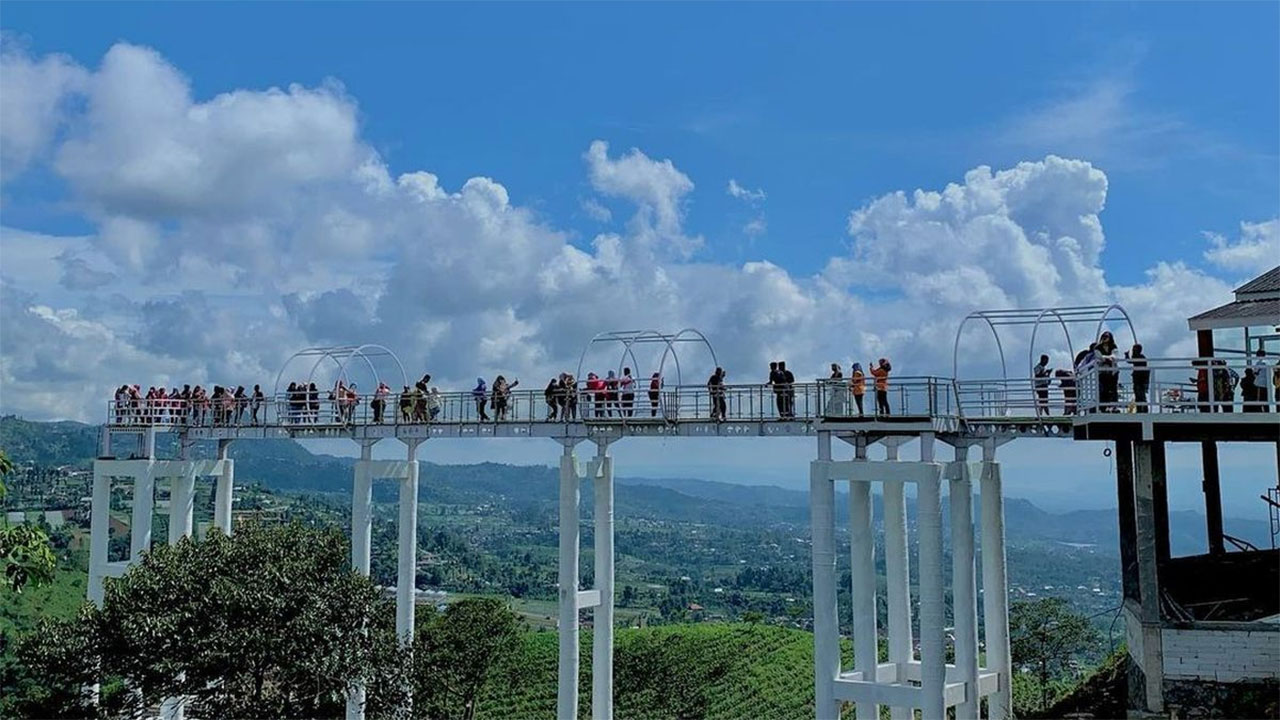 sky hill kemuning karanganyar