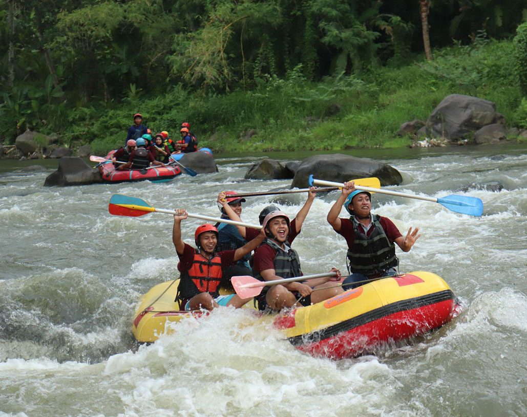 paket-wisata-rafting-semarang-jawa-tengah